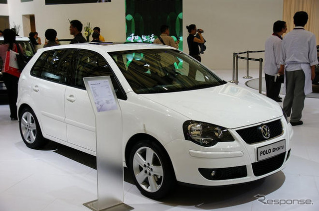 【上海モーターショー09】VWブースは 新型パサート & ゴルフ に環境技術