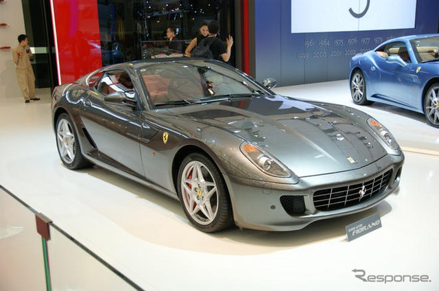 生産台数3台、超貴重な フェラーリ330P4 がオークションに
