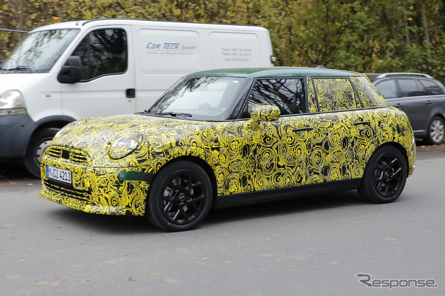 MINI 5ドアハッチバック ICEモデル 改良新型プロトタイプ(スクープ写真)