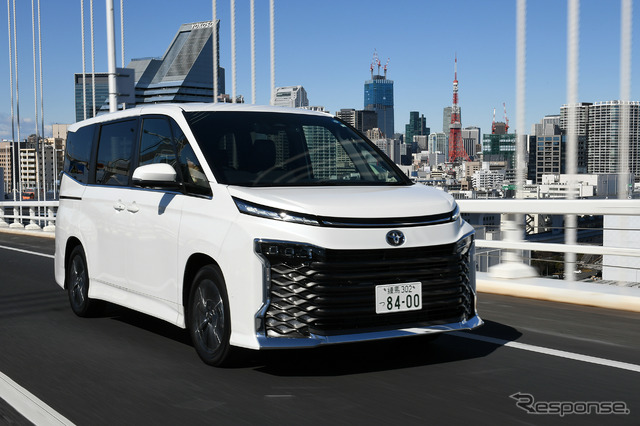 トヨタ・ヴォクシー