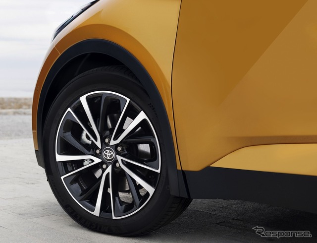 トヨタ C-HR 新型(欧州仕様)