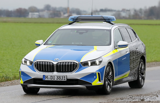 BMW 5シリーズ ツーリング新型 ポリスカー仕様のプロトタイプ(スクープ写真)