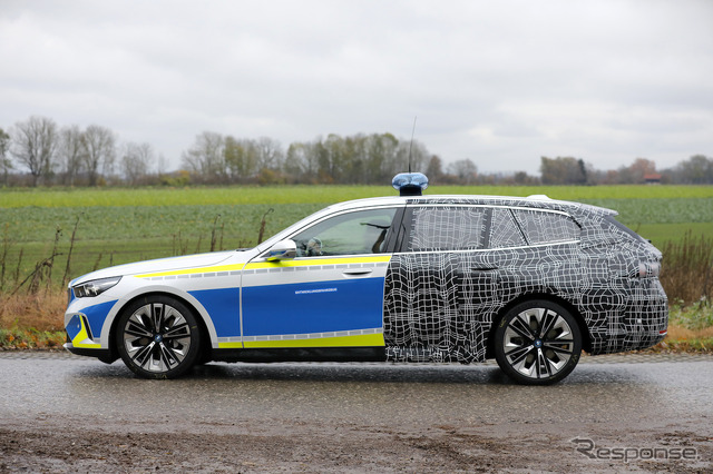 BMW 5シリーズ ツーリング新型 ポリスカー仕様のプロトタイプ(スクープ写真)