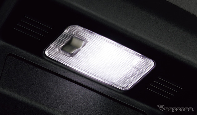 LEDルームランプセット 11,000円(税込)装着後