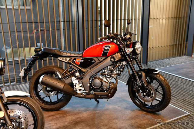 ヤマハ XSR125 ABS