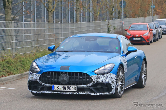 メルセデスAMG GT 43 直6モデルのプロトタイプ(スクープ写真)