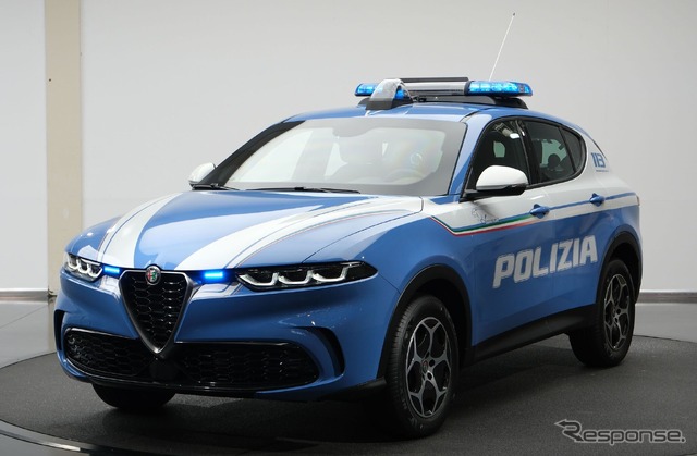 アルファロメオ・トナーレ・ハイブリッド のイタリア国家警察ポリスカー仕様