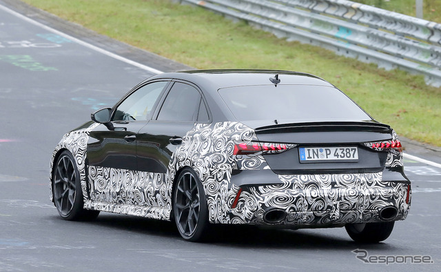 アウディ RS3セダン 改良新型プロトタイプ(スクープ写真)