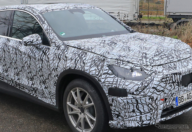 メルセデスベンツ EQC 次期型プロトタイプ(スクープ写真)