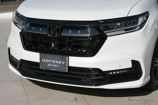 ホンダ新型「オデッセイ(純正アクセサリー装着車)」