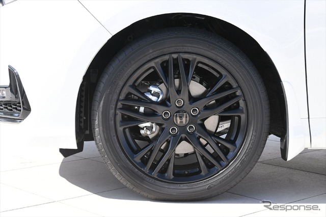 ホンダ新型「オデッセイ(純正アクセサリー装着車)」