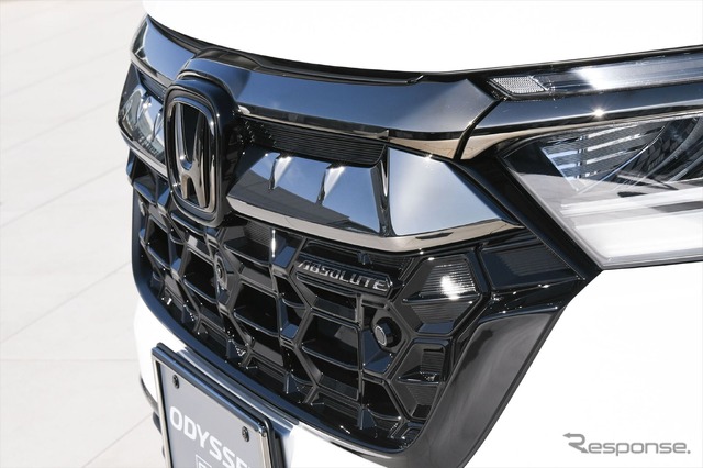 ホンダ新型「オデッセイ(純正アクセサリー装着車)」