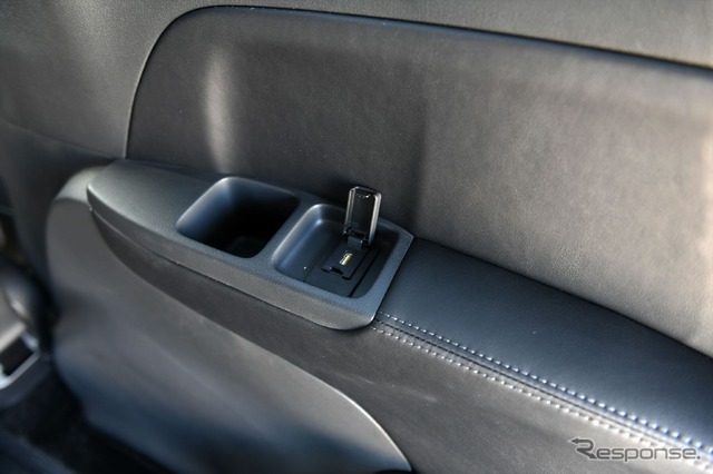 ホンダ新型「オデッセイ(純正アクセサリー装着車)」