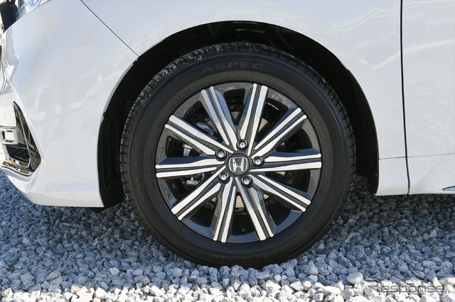 ホンダ新型「オデッセイ(純正アクセサリー装着車)」