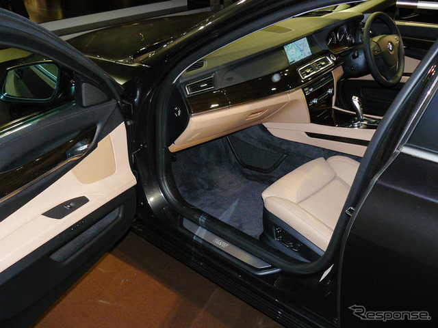 【BMW 7シリーズ 新型発表】180cm+・90kg+チェック…さすがの余裕