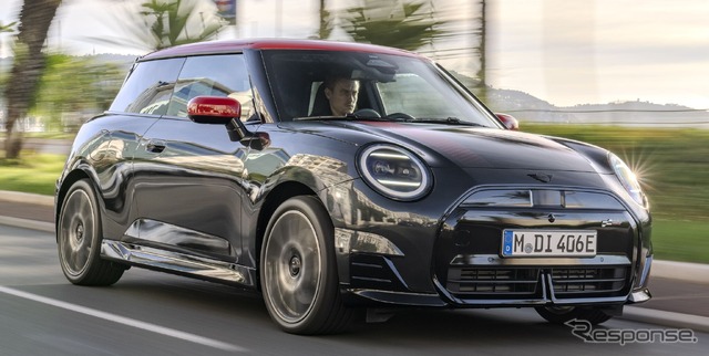 MINI クーパー SE 新型の「ジョン・クーパー・ワークス」仕様