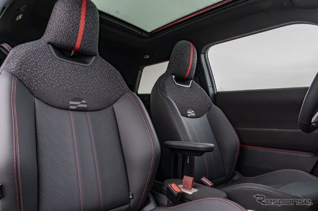 MINI クーパー SE 新型の「ジョン・クーパー・ワークス」仕様
