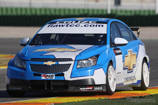 シボレー クルーズ WTCC …フランス映画に登場