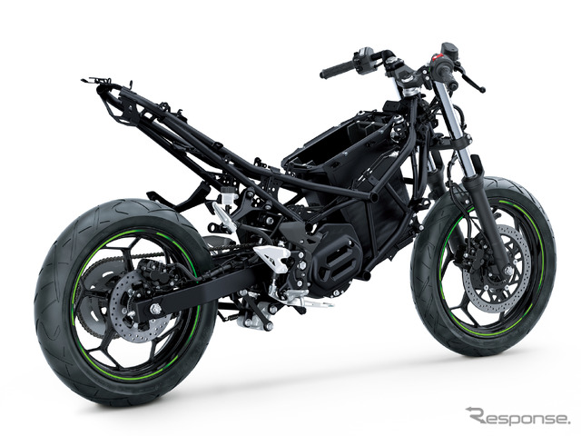 400ccクラスをベースとした信頼性の高いトレリスフレーム