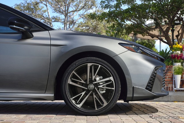 トヨタ・カムリ 新型の「XSE」