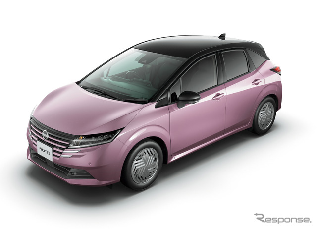日産ノート(オペラモーブ スーパーブラック 2トーン)