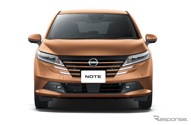 日産ノート(サンライズカッパー)