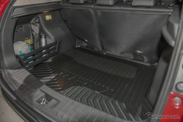 ホンダ WR-V 用品装着車