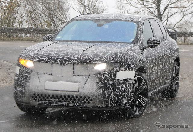 BMW iX3 後継モデルの「ノイエ・クラッセSUV」プロトタイプ(スクープ写真)