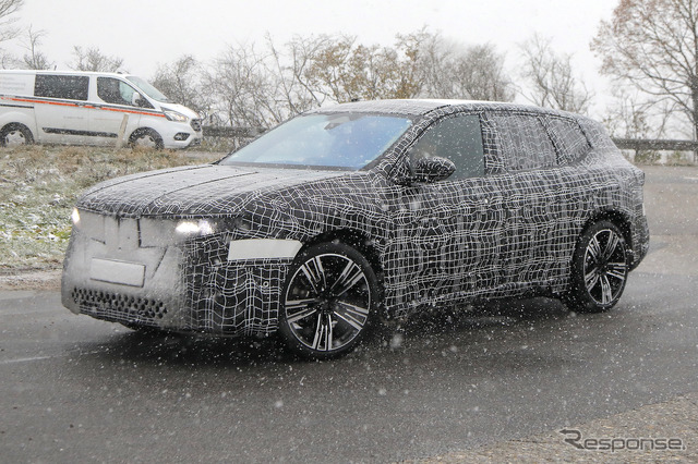 BMW iX3 後継モデルの「ノイエ・クラッセSUV」プロトタイプ(スクープ写真)
