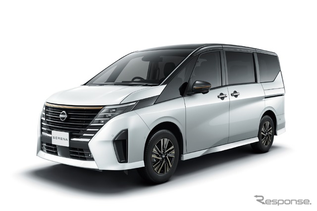 日産セレナ 90周年記念車