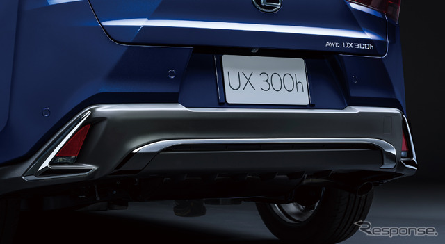 レクサス UX300h Fスポーツ専用バンパー