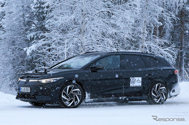 VW ID.7 ツアラー 市販型プロトタイプ（スクープ写真）