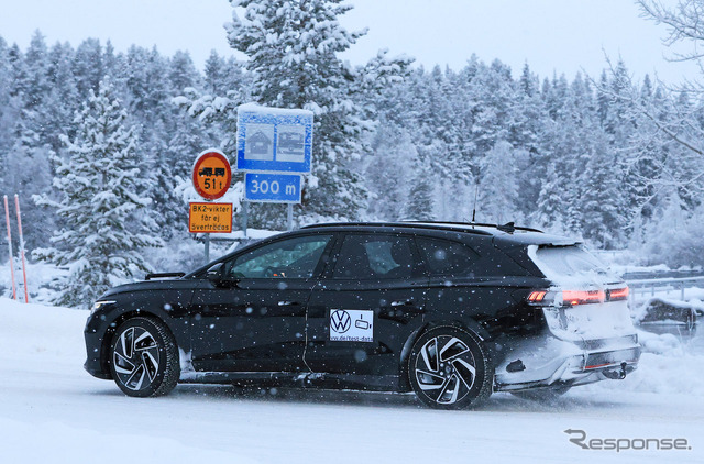 VW ID.7 ツアラー 市販型プロトタイプ（スクープ写真）