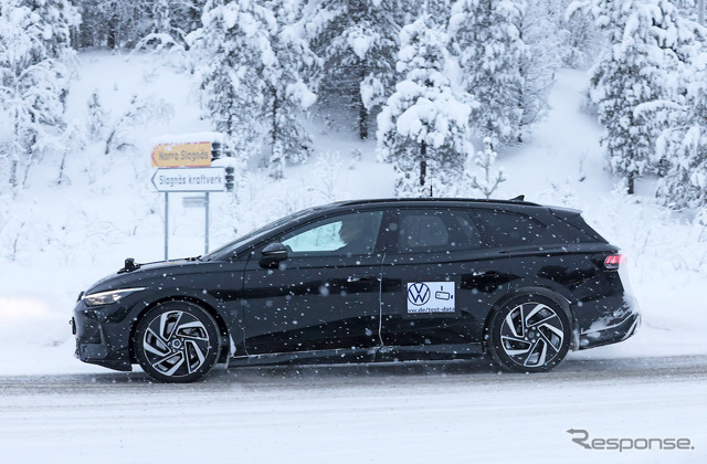 VW ID.7 ツアラー 市販型プロトタイプ（スクープ写真）