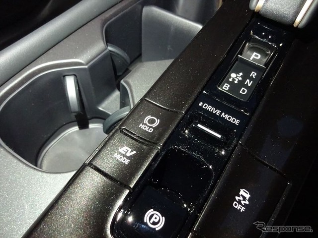 BLITZ Brake Hold Jumper TOYOTAクラウンスポーツ実装例
