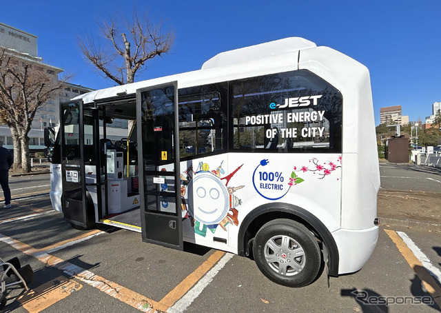 KARSANの小型ノンステップ電気バス「e-JEST」