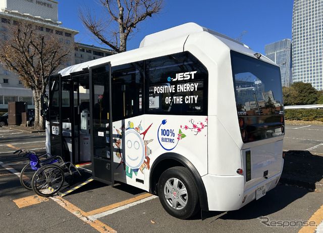 KARSANの小型ノンステップ電気バス「e-JEST」
