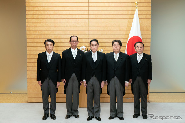 閣僚交代(12月14日)