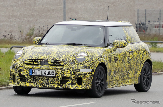 MINI 3ドアハッチバック JCW プロトタイプ(スクープ写真)