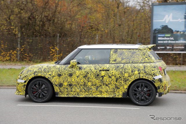 MINI 3ドアハッチバック JCW プロトタイプ(スクープ写真)