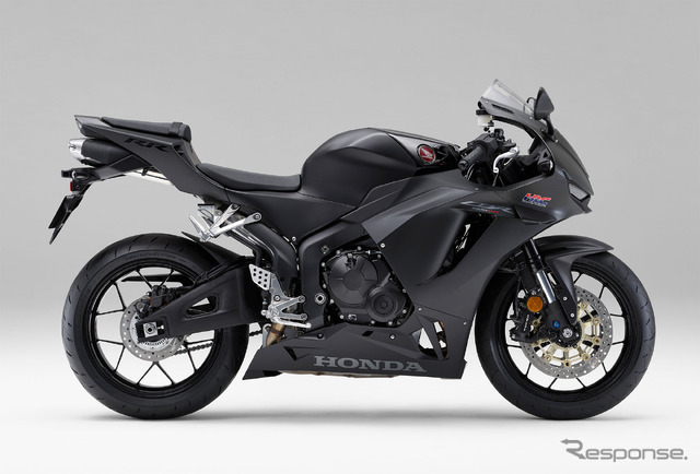 ホンダ CBR600RR（マットバリスティックブラックメタリック）