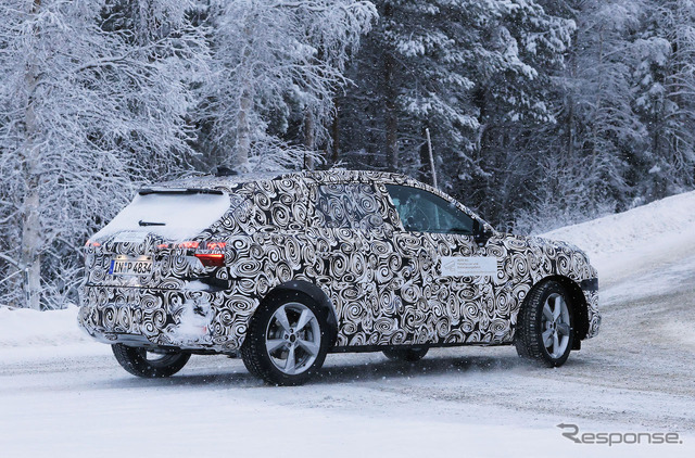 アウディ Q3 次期型プロトタイプ(スクープ写真)