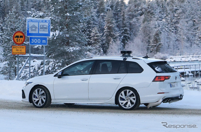 VW ゴルフR ヴァリアント 改良新型プロトタイプ(スクープ写真)