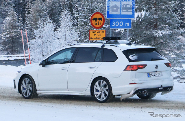 VW ゴルフR ヴァリアント 改良新型プロトタイプ(スクープ写真)