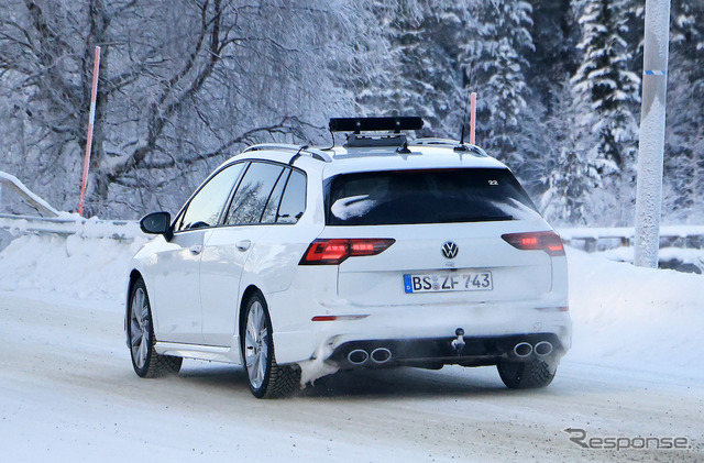 VW ゴルフR ヴァリアント 改良新型プロトタイプ(スクープ写真)