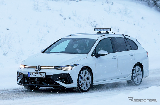 VW ゴルフR ヴァリアント 改良新型プロトタイプ(スクープ写真)