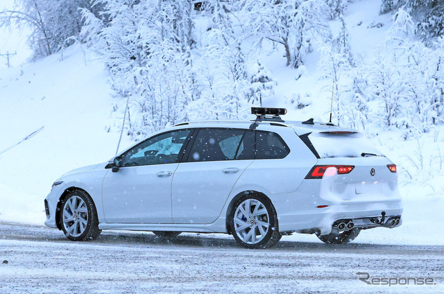 VW ゴルフR ヴァリアント 改良新型プロトタイプ(スクープ写真)