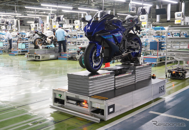ヤマハ発動機の本社工場で採用されている「AGVバイパス方式」による超汎用組立ライン