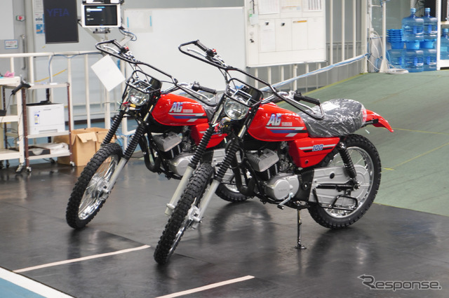 完成車検査が終わり、出荷を待つAG100