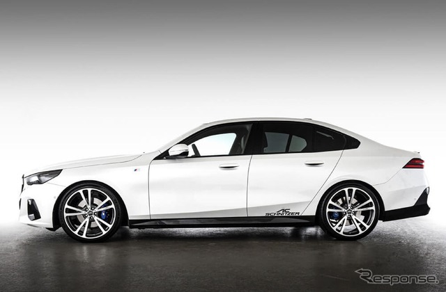 BMW 5シリーズ・セダン 新型のACシュニッツァー製パーツ装着車
